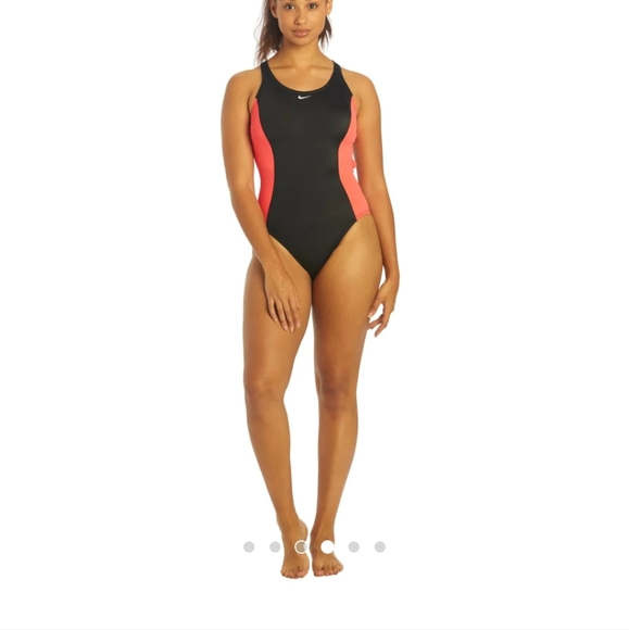 Women's Color Surge Powerback Chlorine Resistant One Piece Swimsuit - Picture 8 of 11